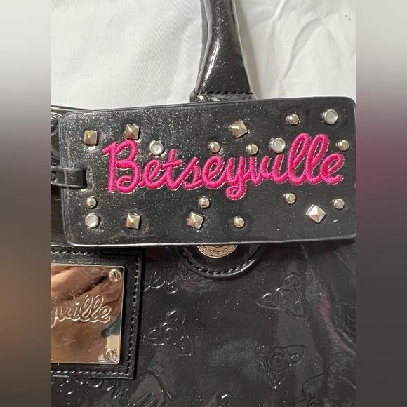 Betsey Johnson betseyville black patent leather dome satchel - Picture 8 of 11